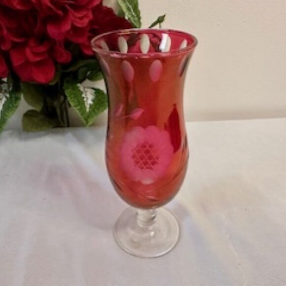 Vintage Cranberry Glass Cornflower-Etched Vase – Elegant Footed Design - Picture 3 of 6